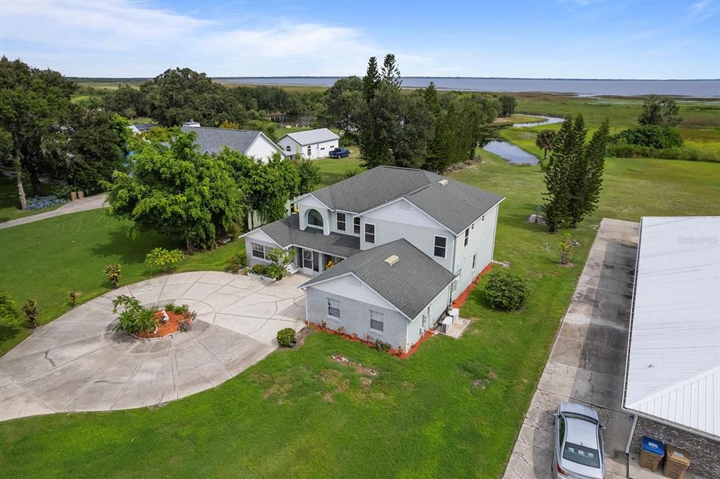 For Sale: $720,000 (5 beds, 4 baths, 2806 Square Feet)