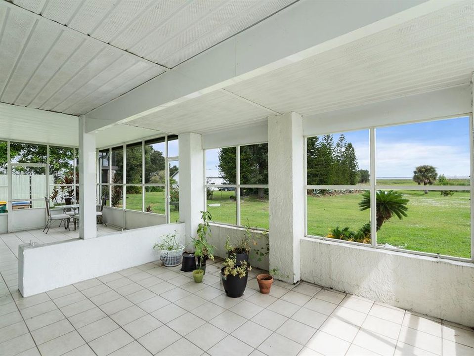 For Sale: $720,000 (5 beds, 4 baths, 2806 Square Feet)