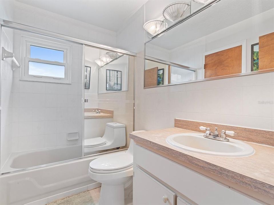 For Sale: $720,000 (5 beds, 4 baths, 2806 Square Feet)