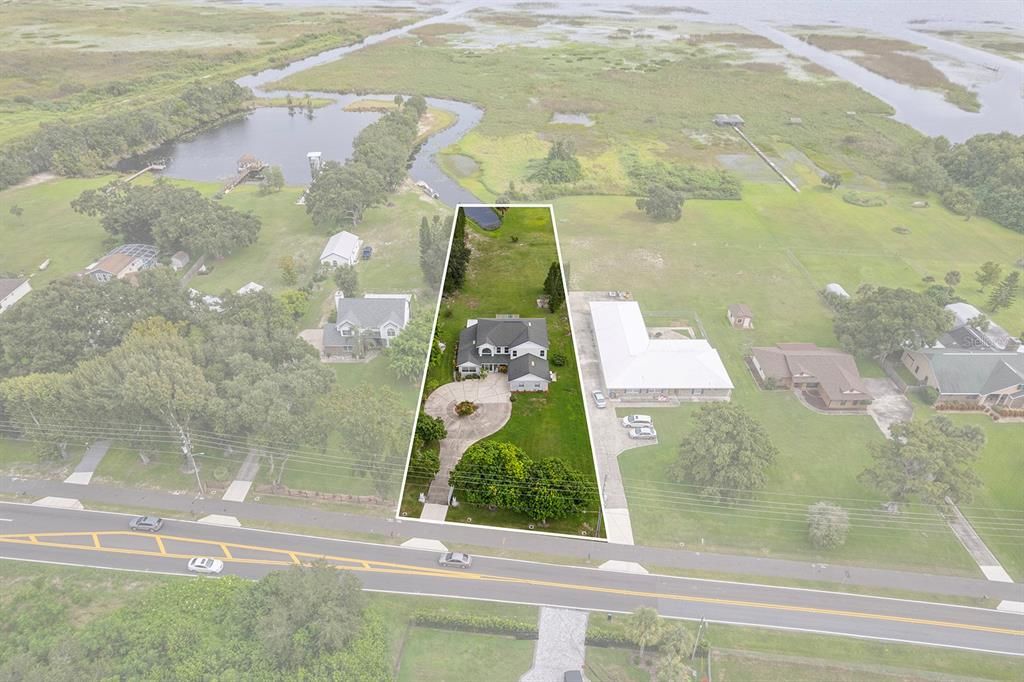 For Sale: $720,000 (5 beds, 4 baths, 2806 Square Feet)