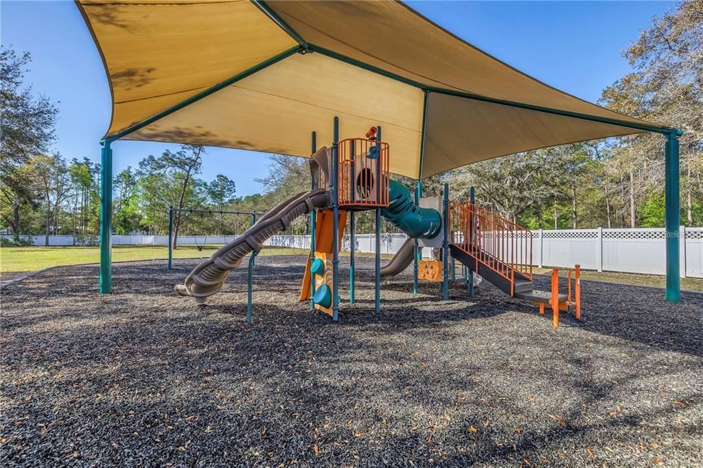 Active With Contract: $675,000 (5 beds, 3 baths, 3662 Square Feet)