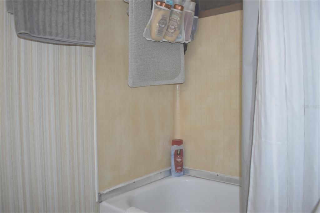 For Sale: $80,000 (1 beds, 1 baths, 540 Square Feet)