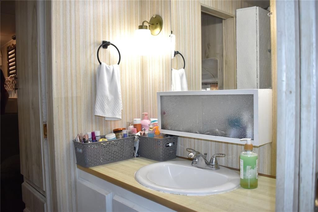 For Sale: $80,000 (1 beds, 1 baths, 540 Square Feet)