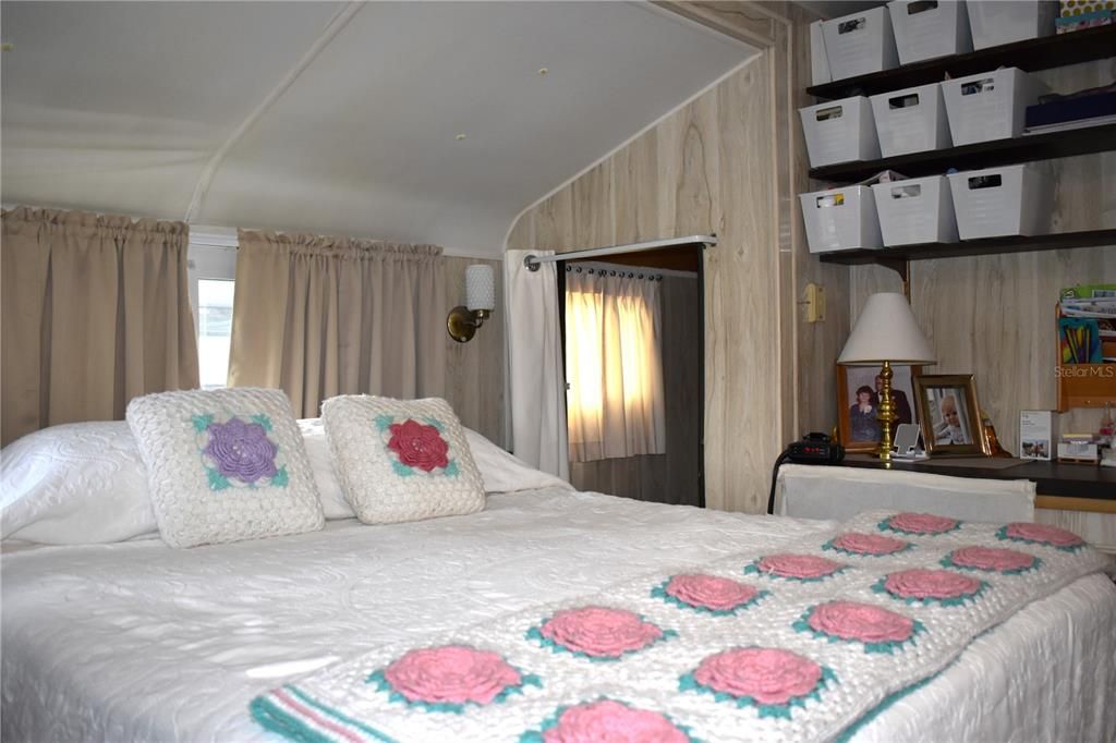 For Sale: $80,000 (1 beds, 1 baths, 540 Square Feet)