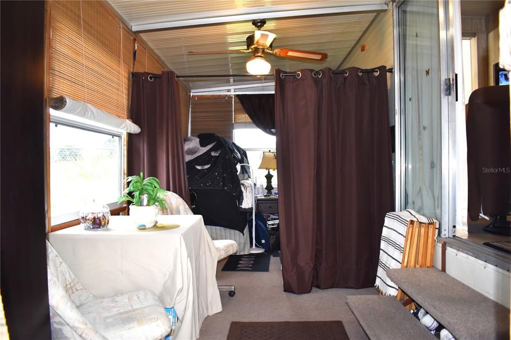 For Sale: $80,000 (1 beds, 1 baths, 540 Square Feet)