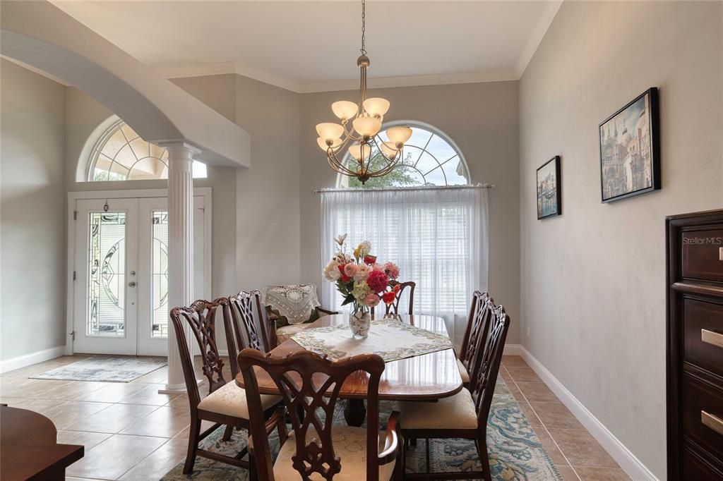 For Sale: $705,000 (4 beds, 3 baths, 2990 Square Feet)