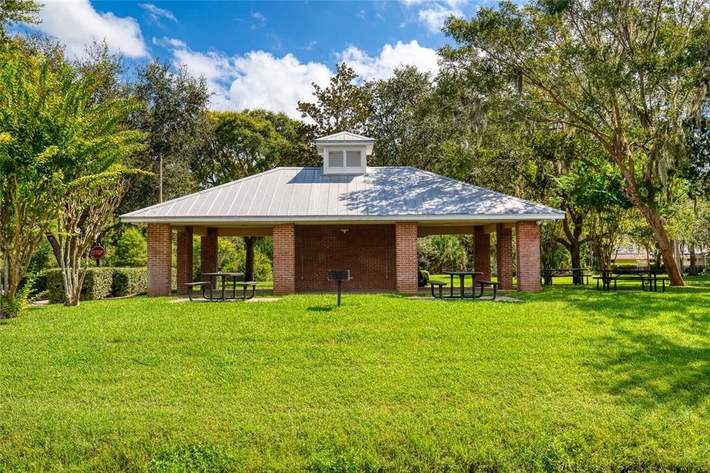 For Sale: $705,000 (4 beds, 3 baths, 2990 Square Feet)