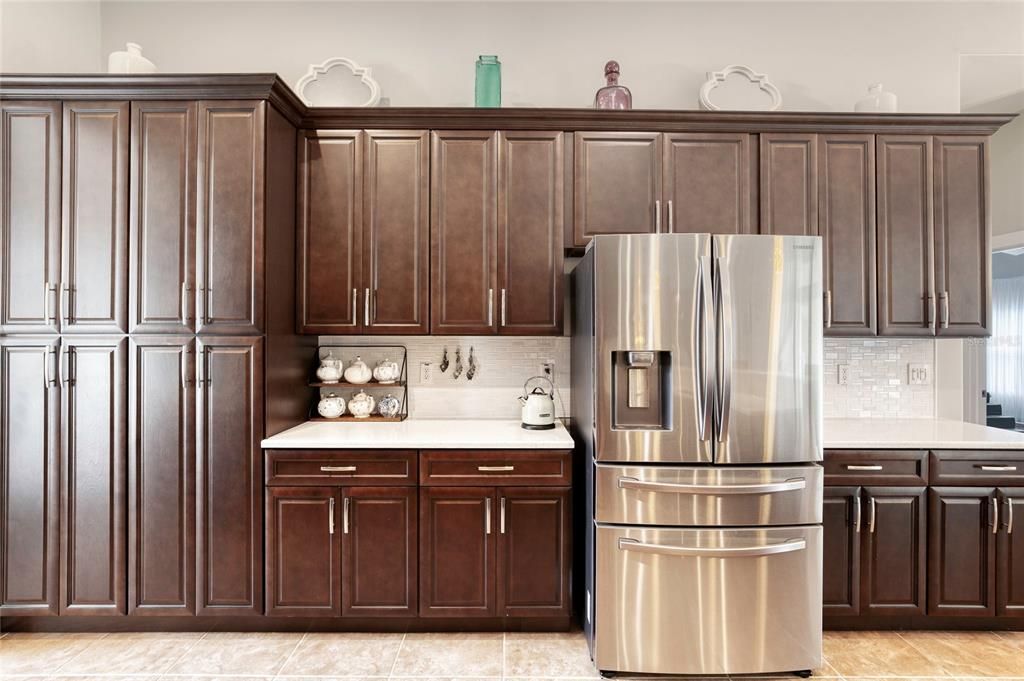 For Sale: $705,000 (4 beds, 3 baths, 2990 Square Feet)