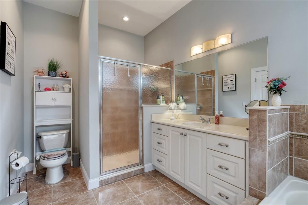 For Sale: $705,000 (4 beds, 3 baths, 2990 Square Feet)