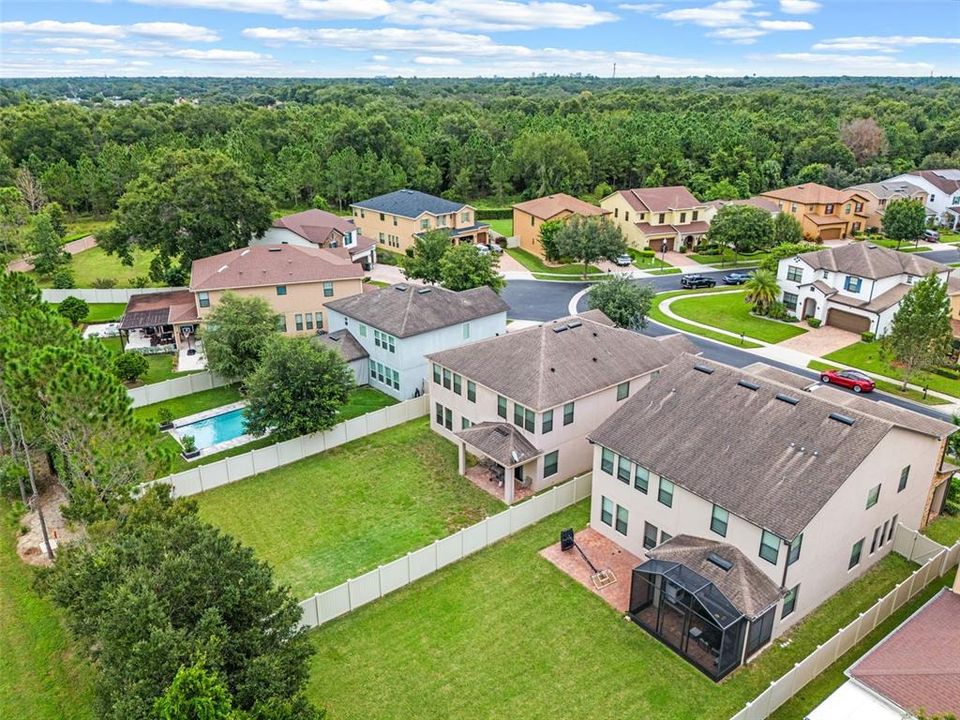 Под контрактом: $590,000 (5 спален, 3 ванн, 3820 Квадратных фут)