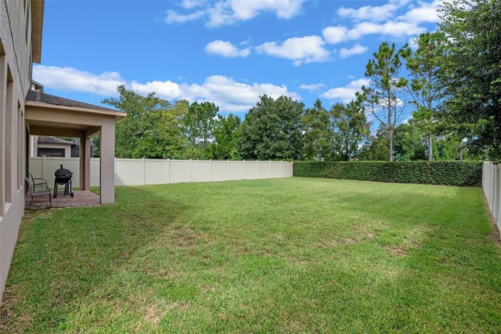 Под контрактом: $590,000 (5 спален, 3 ванн, 3820 Квадратных фут)