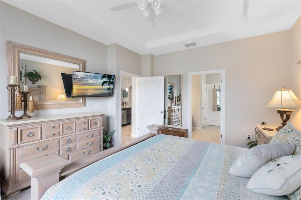 For Sale: $435,900 (4 beds, 3 baths, 2107 Square Feet)