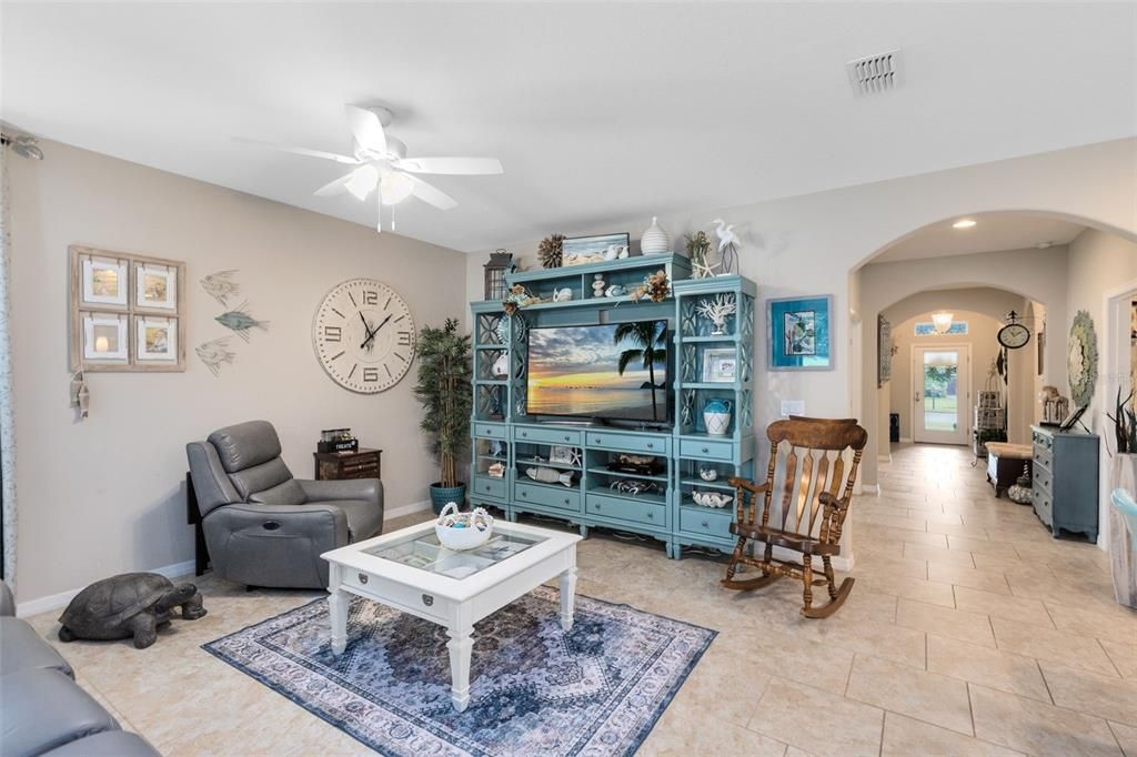 For Sale: $435,900 (4 beds, 3 baths, 2107 Square Feet)