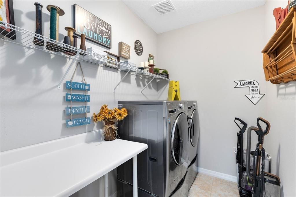 For Sale: $435,900 (4 beds, 3 baths, 2107 Square Feet)