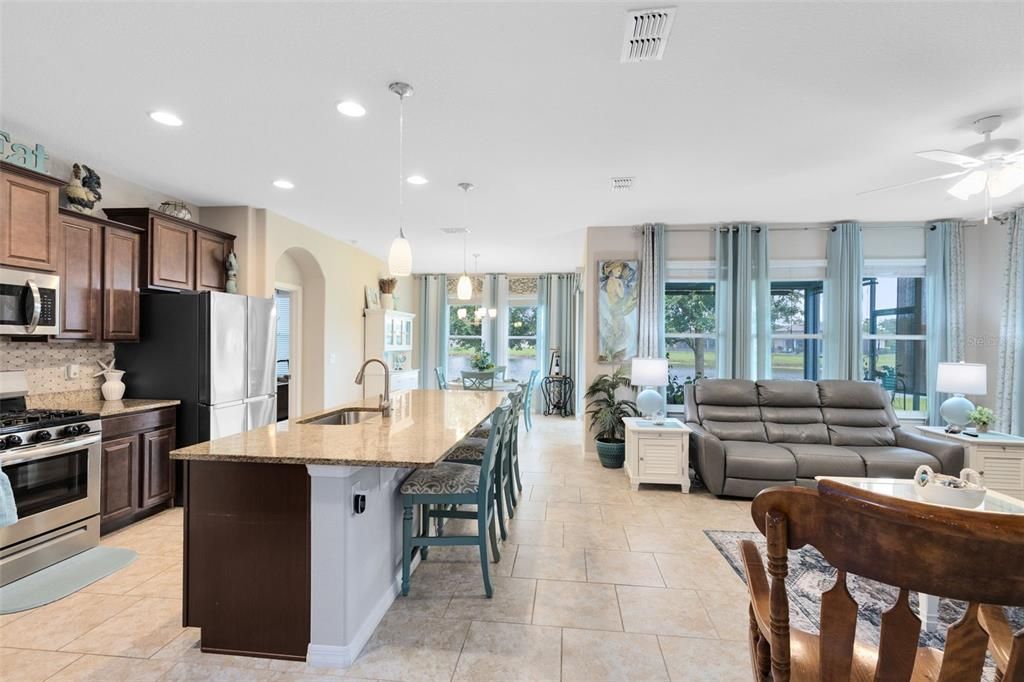 For Sale: $435,900 (4 beds, 3 baths, 2107 Square Feet)