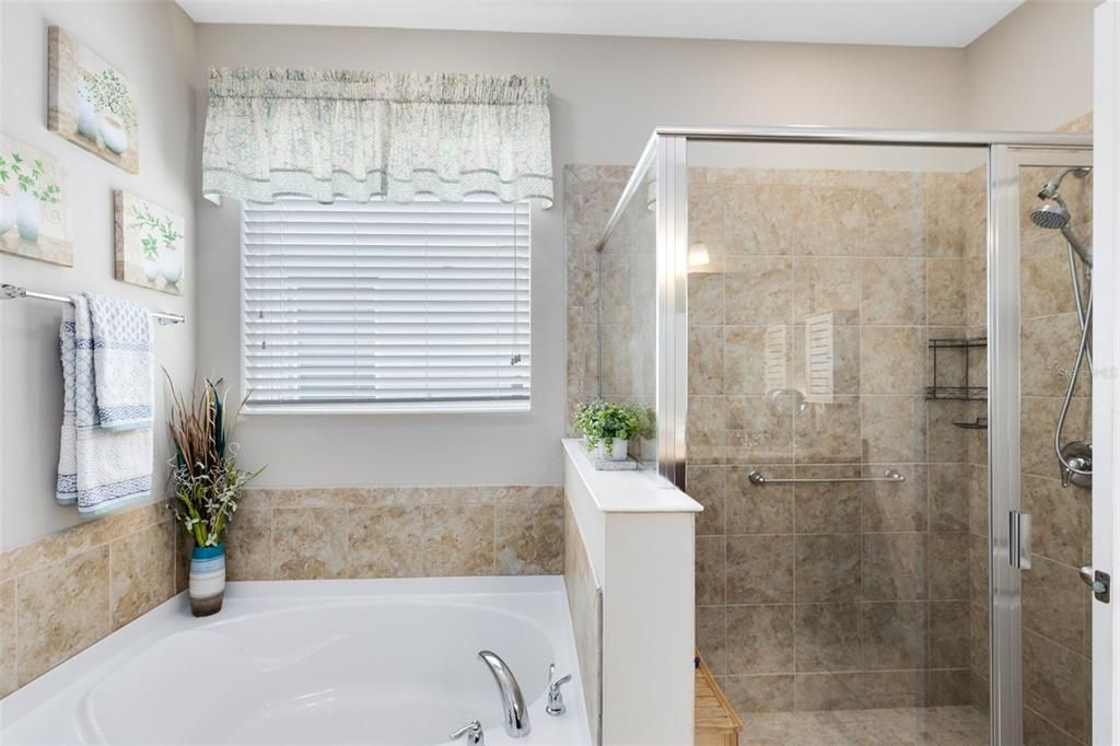 For Sale: $435,900 (4 beds, 3 baths, 2107 Square Feet)