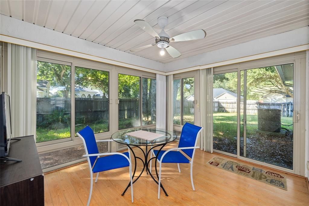 待售: $434,900 (4 贝兹, 2 浴室, 1505 平方英尺)