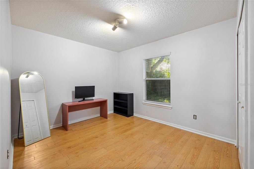 待售: $434,900 (4 贝兹, 2 浴室, 1505 平方英尺)