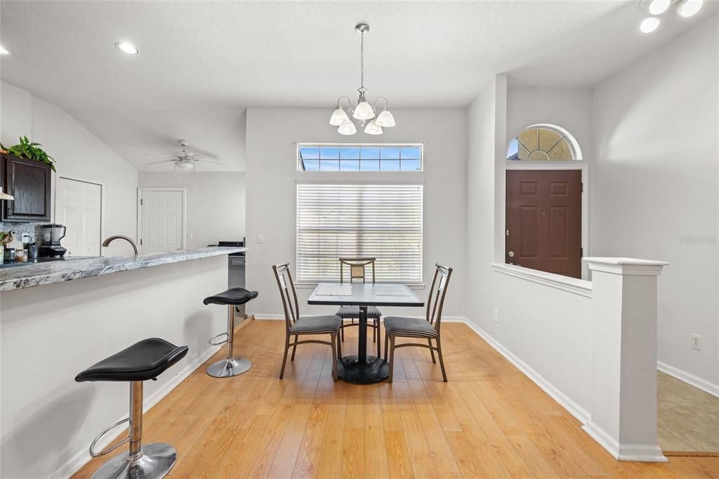 待售: $434,900 (4 贝兹, 2 浴室, 1505 平方英尺)