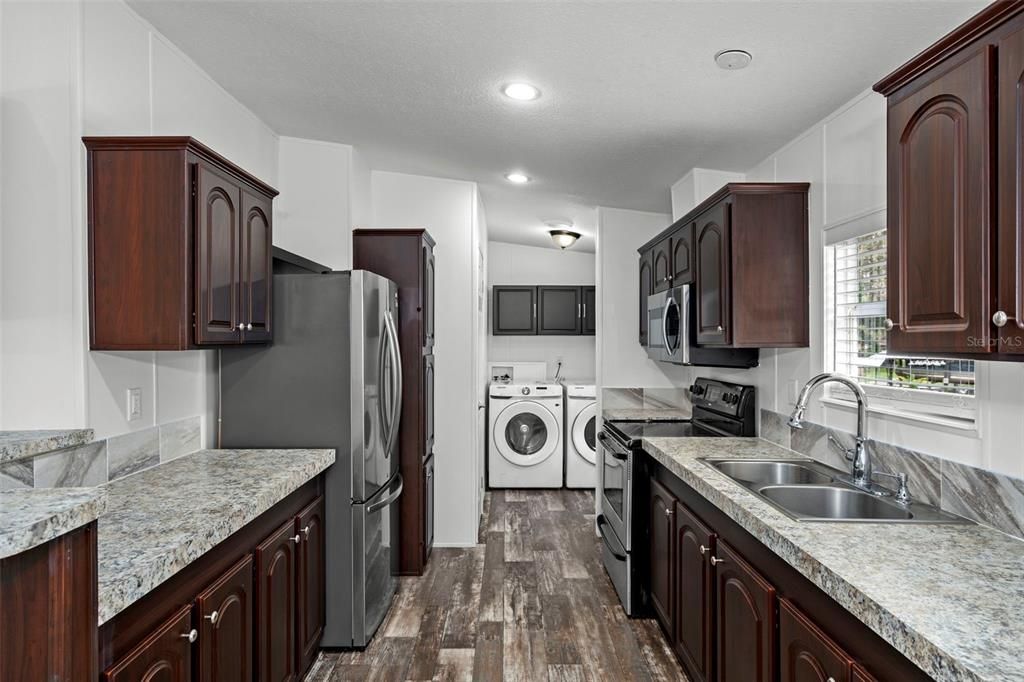 For Sale: $269,900 (3 beds, 2 baths, 1120 Square Feet)