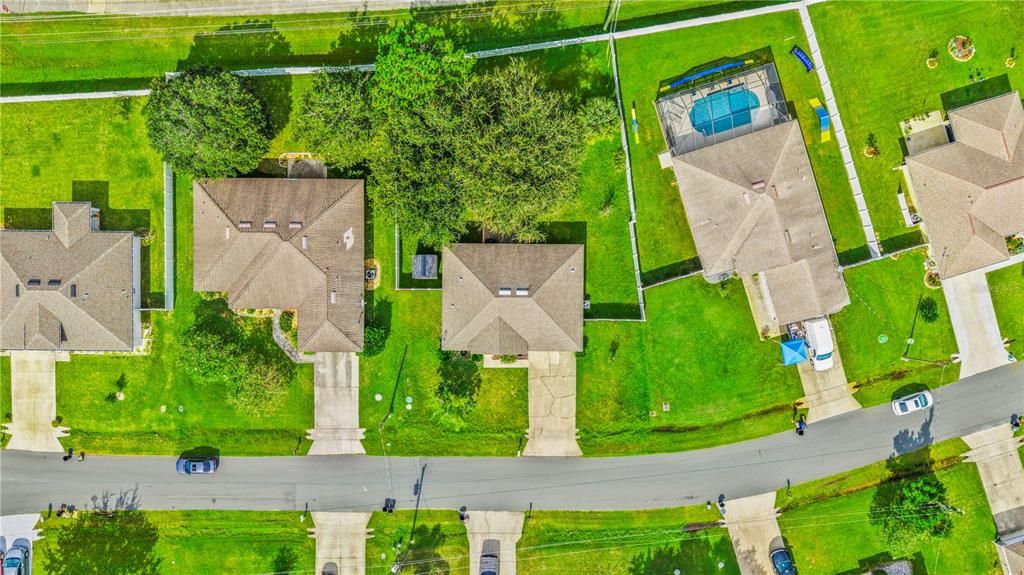 Active With Contract: $299,999 (3 beds, 2 baths, 1367 Square Feet)