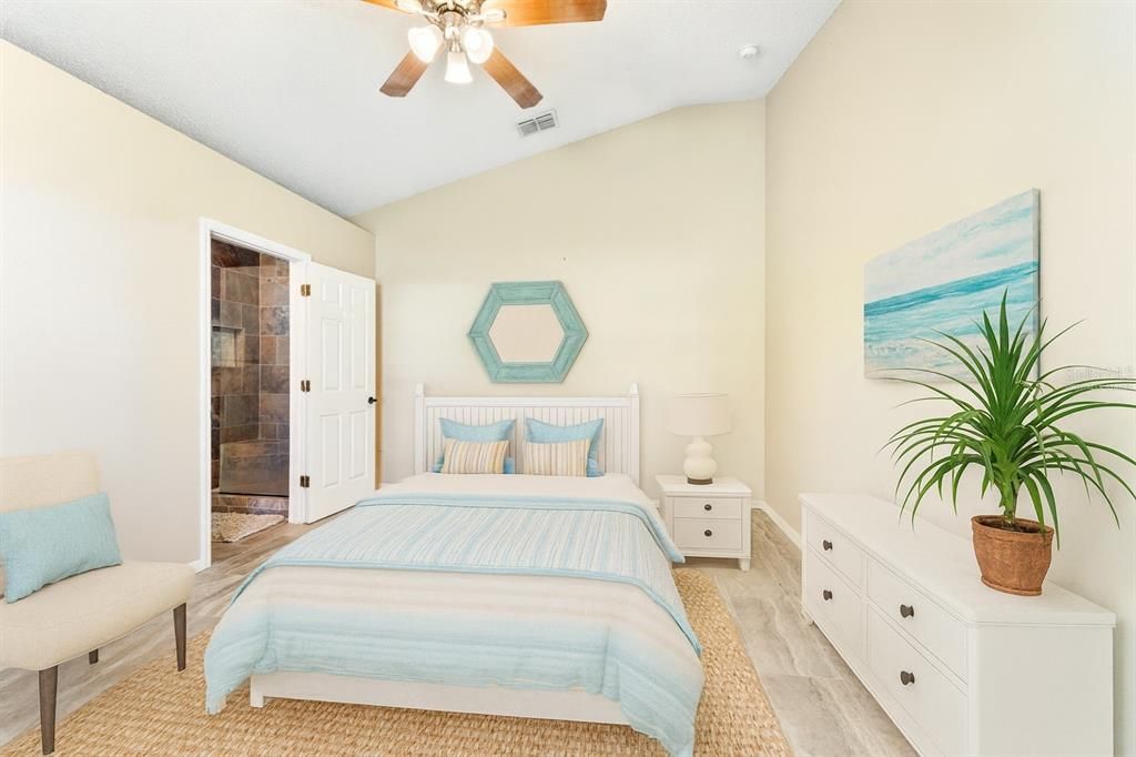 Active With Contract: $299,999 (3 beds, 2 baths, 1367 Square Feet)