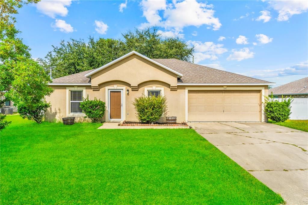 Active With Contract: $299,999 (3 beds, 2 baths, 1367 Square Feet)