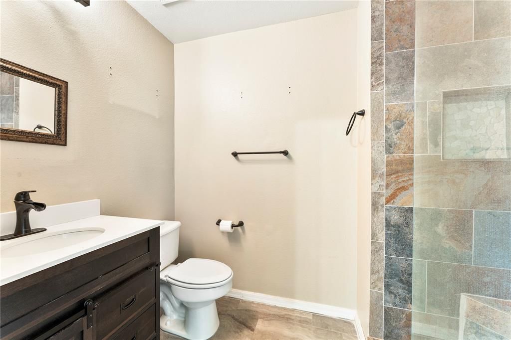 Active With Contract: $299,999 (3 beds, 2 baths, 1367 Square Feet)