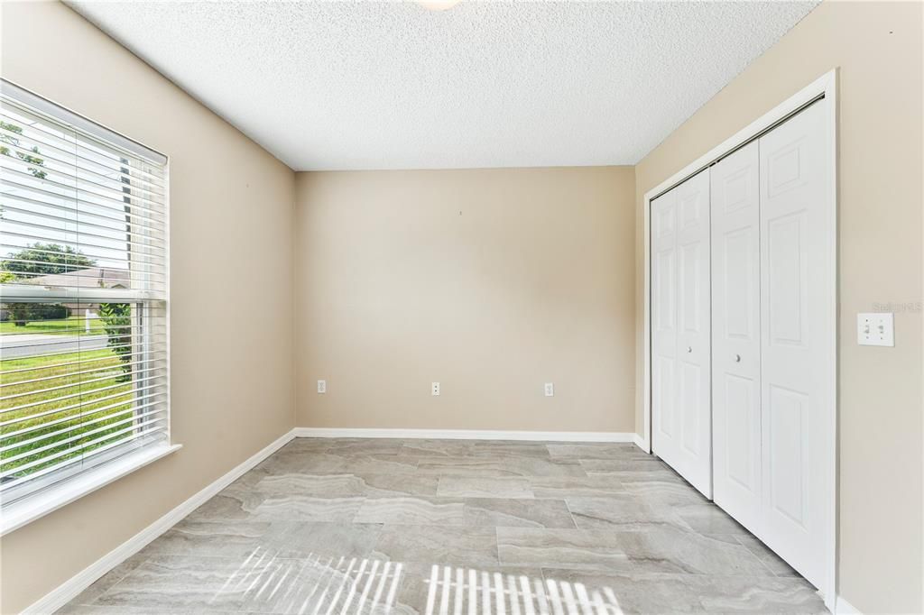 Active With Contract: $299,999 (3 beds, 2 baths, 1367 Square Feet)