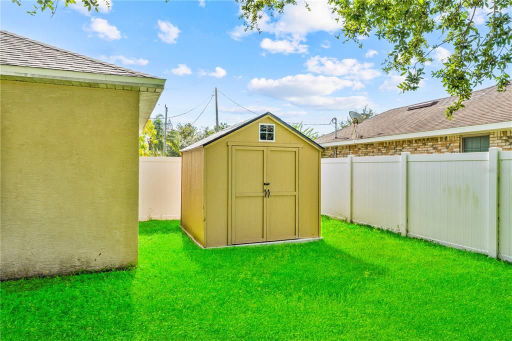 Active With Contract: $299,999 (3 beds, 2 baths, 1367 Square Feet)