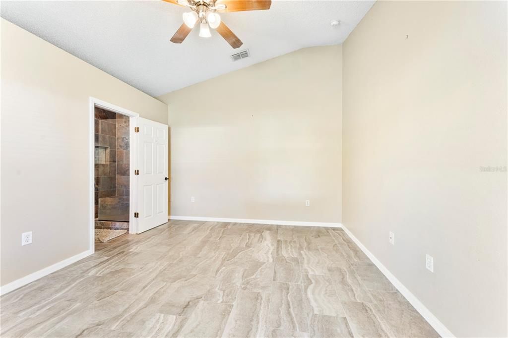 Active With Contract: $299,999 (3 beds, 2 baths, 1367 Square Feet)