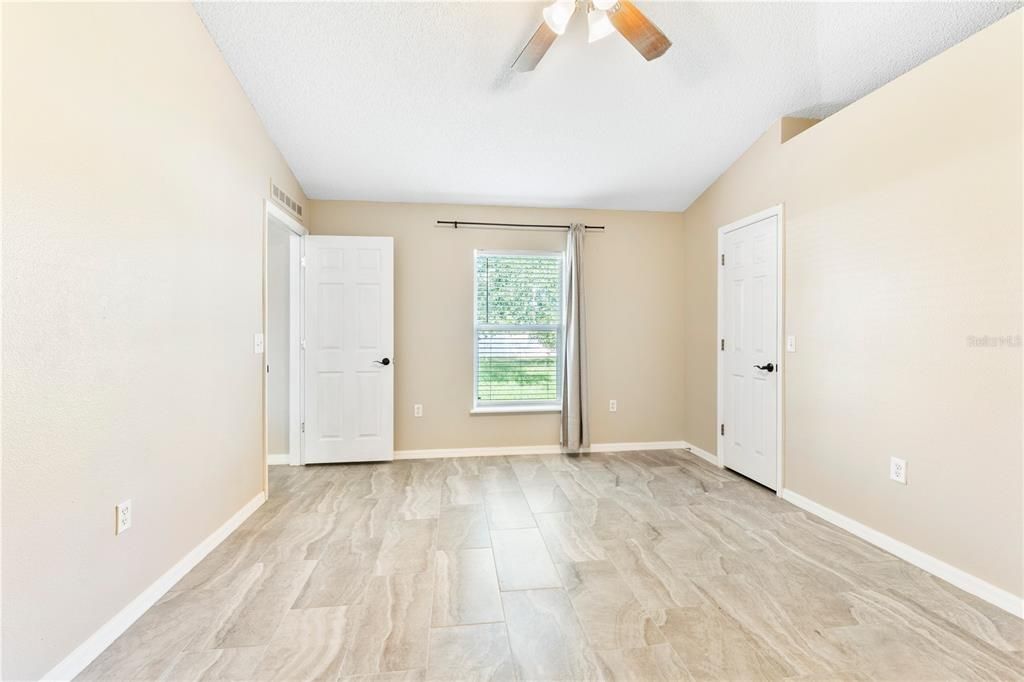 Active With Contract: $299,999 (3 beds, 2 baths, 1367 Square Feet)