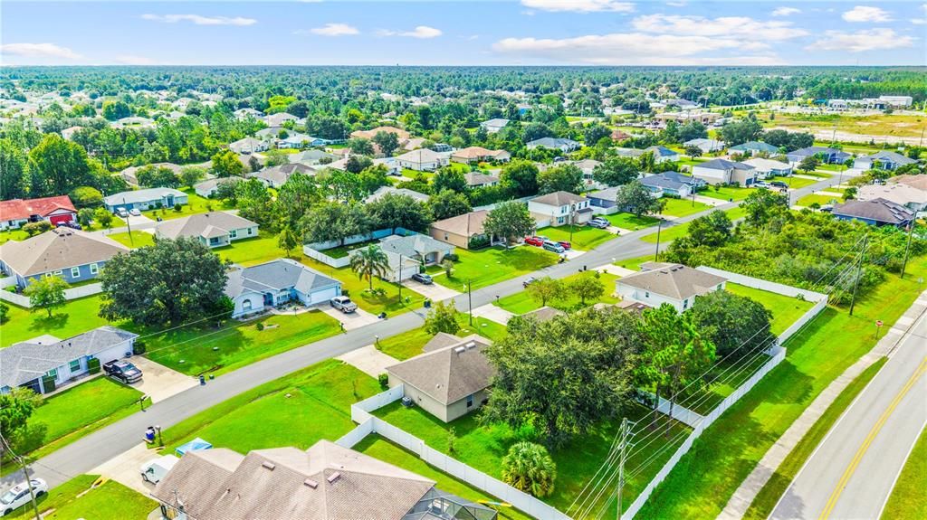 Active With Contract: $299,999 (3 beds, 2 baths, 1367 Square Feet)