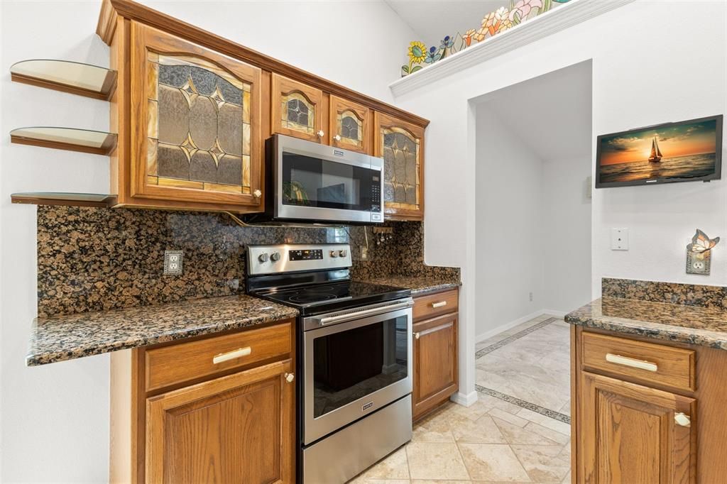 Active With Contract: $447,500 (3 beds, 2 baths, 2471 Square Feet)