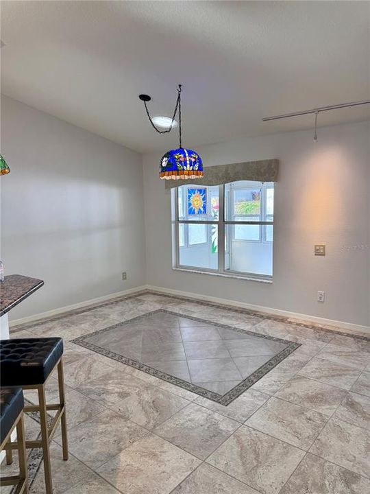 Active With Contract: $447,500 (3 beds, 2 baths, 2471 Square Feet)