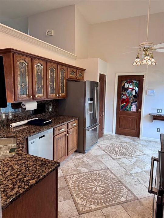 Active With Contract: $447,500 (3 beds, 2 baths, 2471 Square Feet)