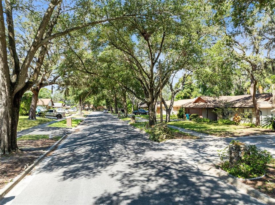 Active With Contract: $299,900 (3 beds, 2 baths, 1671 Square Feet)
