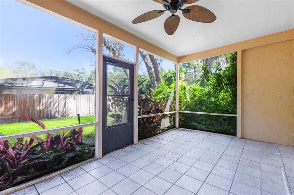 Active With Contract: $299,900 (3 beds, 2 baths, 1671 Square Feet)