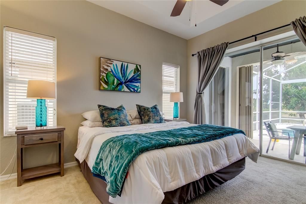 合同活跃: $4,000 (3 贝兹, 2 浴室, 1882 平方英尺)