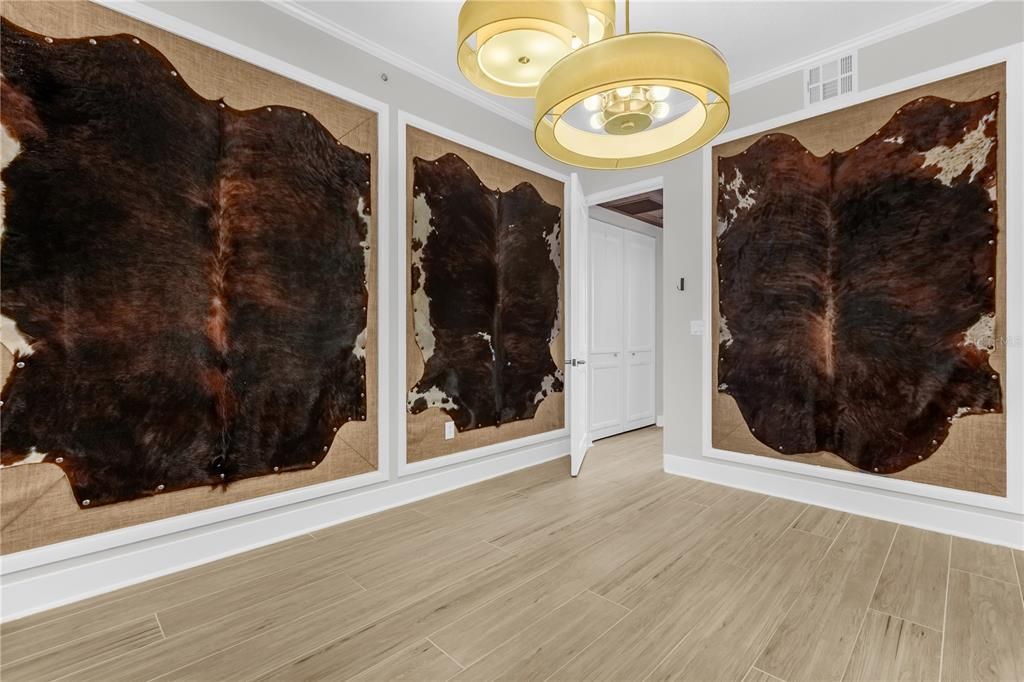 Active With Contract: $5,000 (3 beds, 3 baths, 2011 Square Feet)