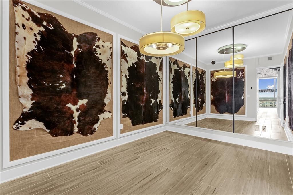 Active With Contract: $5,000 (3 beds, 3 baths, 2011 Square Feet)