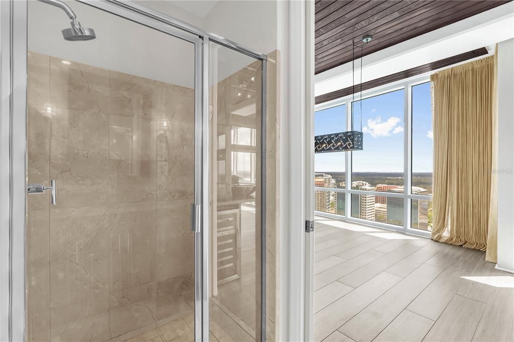 Active With Contract: $5,000 (3 beds, 3 baths, 2011 Square Feet)