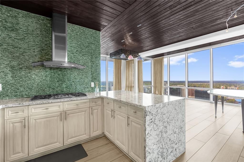 Active With Contract: $5,000 (3 beds, 3 baths, 2011 Square Feet)