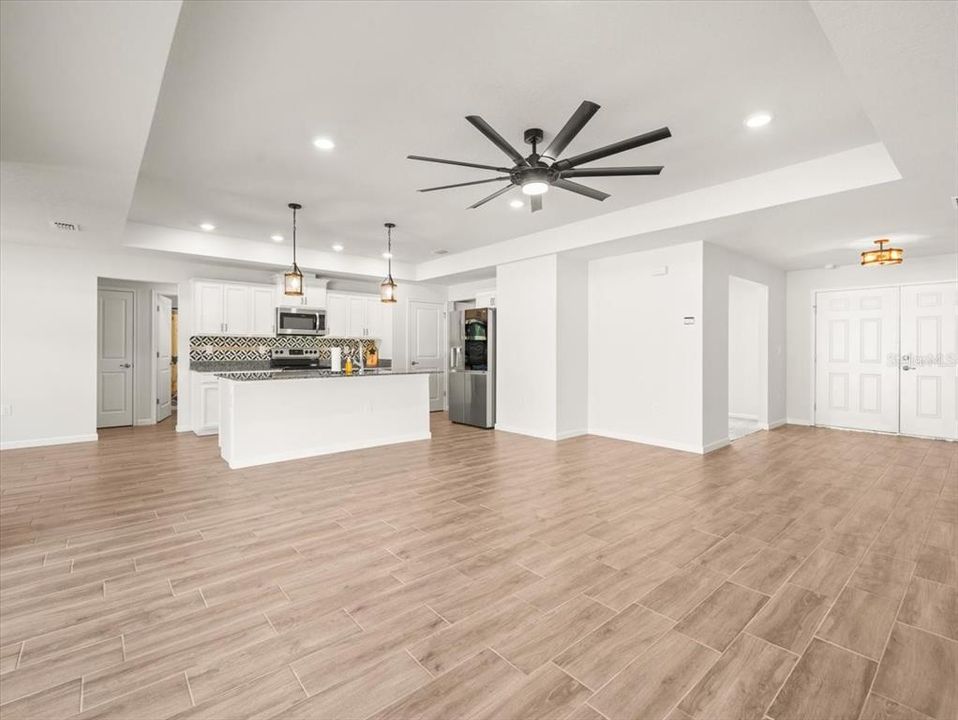 Active With Contract: $369,900 (4 beds, 2 baths, 1848 Square Feet)