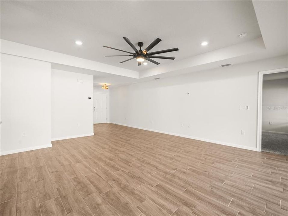 Active With Contract: $369,900 (4 beds, 2 baths, 1848 Square Feet)