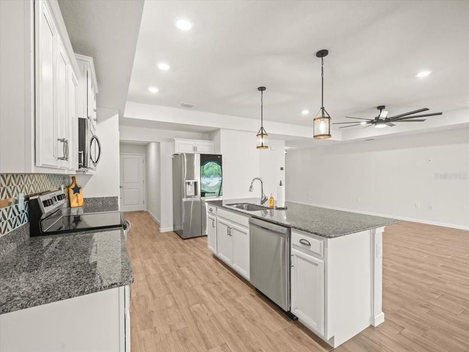 Active With Contract: $369,900 (4 beds, 2 baths, 1848 Square Feet)