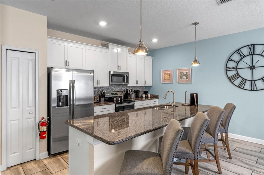 Active With Contract: $375,000 (4 beds, 3 baths, 1902 Square Feet)