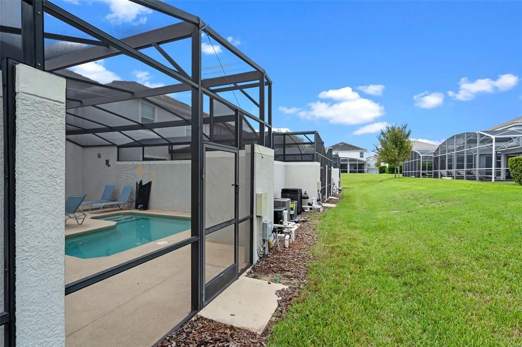 Active With Contract: $375,000 (4 beds, 3 baths, 1902 Square Feet)