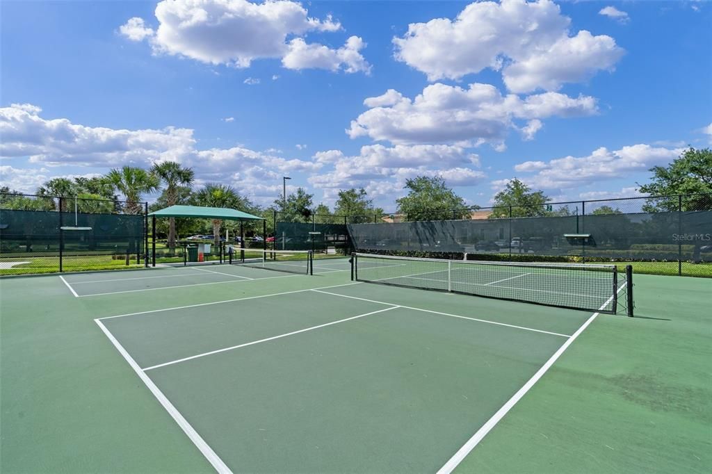 Active With Contract: $375,000 (4 beds, 3 baths, 1902 Square Feet)