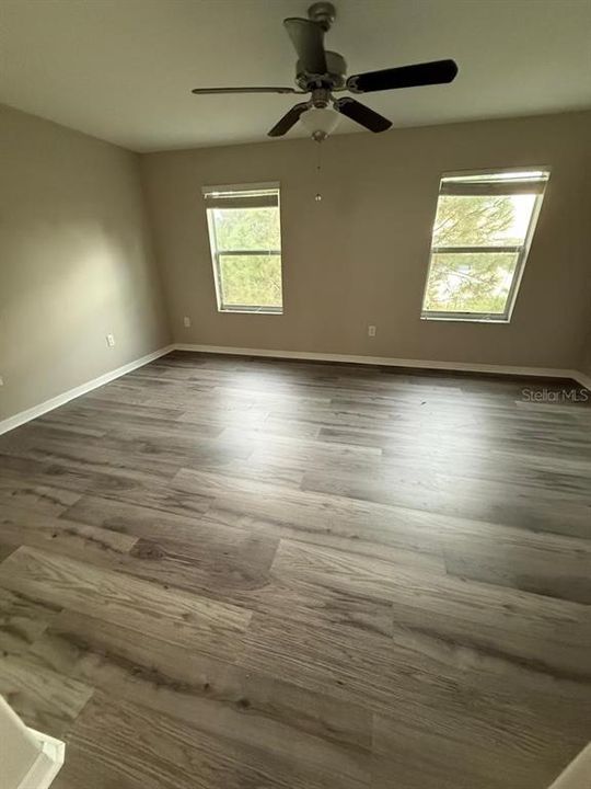 For Sale: $249,500 (3 beds, 2 baths, 1668 Square Feet)